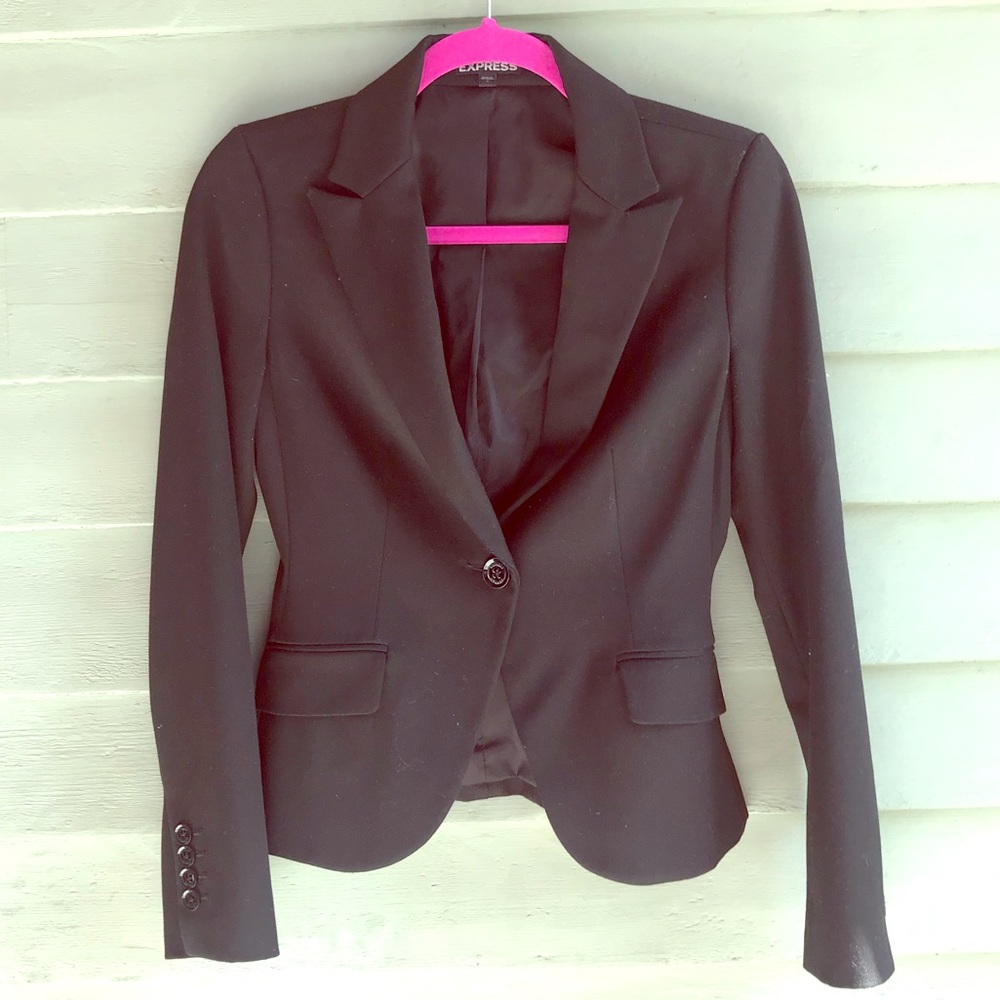 Elegant black blazer